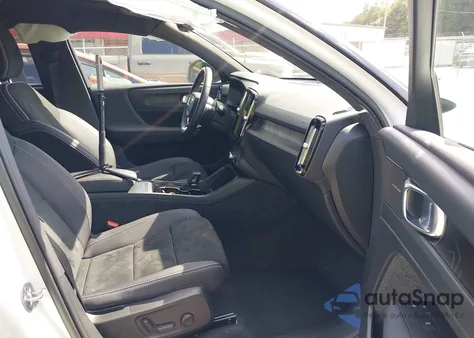 2023 Volvo Xc40 Recharge Pure Electric Twin Ultimate из США, поврежденный, VIN YV4ED3UM2P2962563